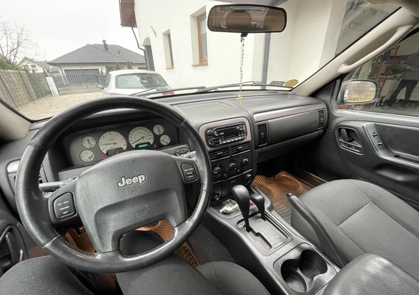 Jeep Grand Cherokee cena 20500 przebieg: 221000, rok produkcji 2004 z Warszawa małe 121